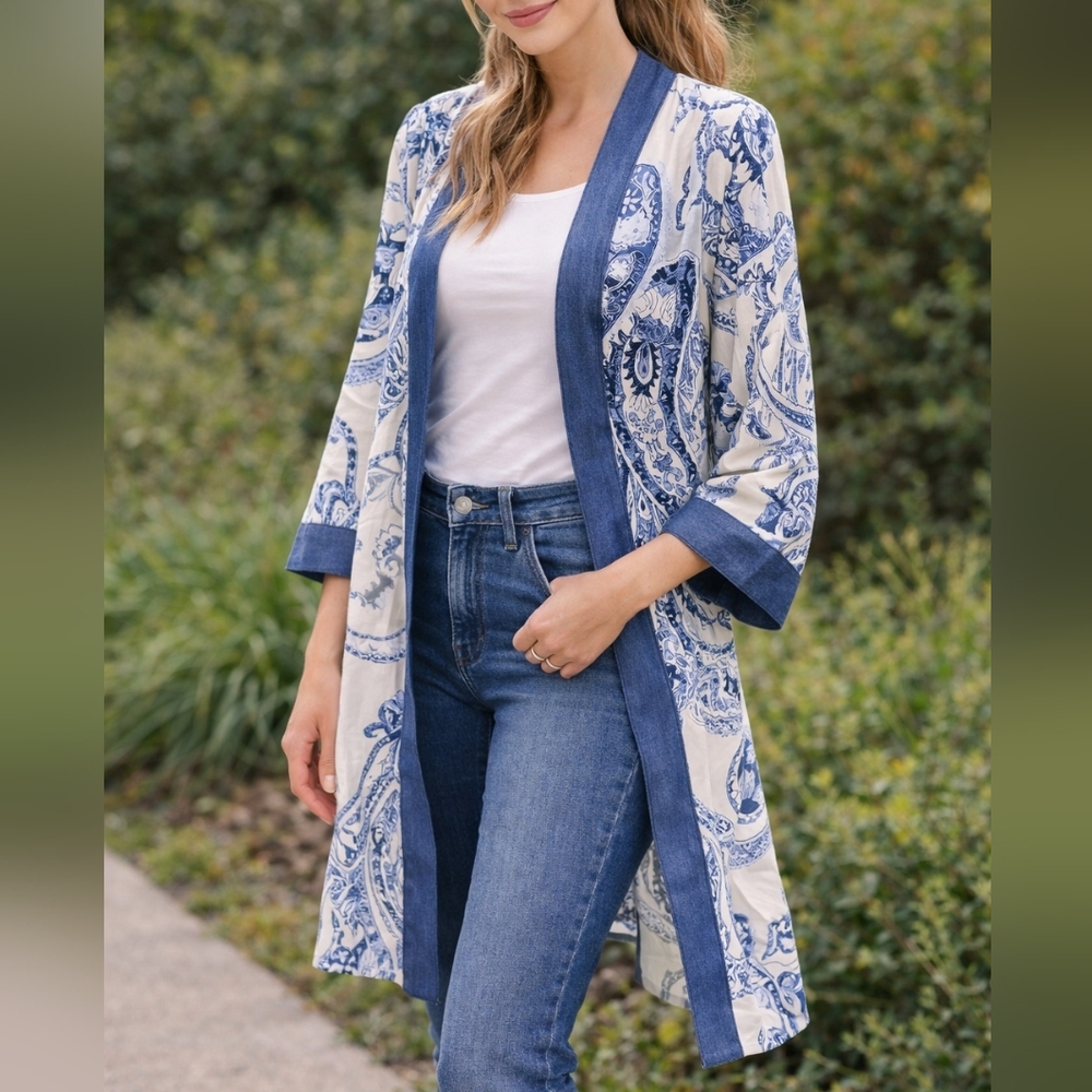 Chico’s Blue & White Paisley Open Front Kimono Cardigan Size 0